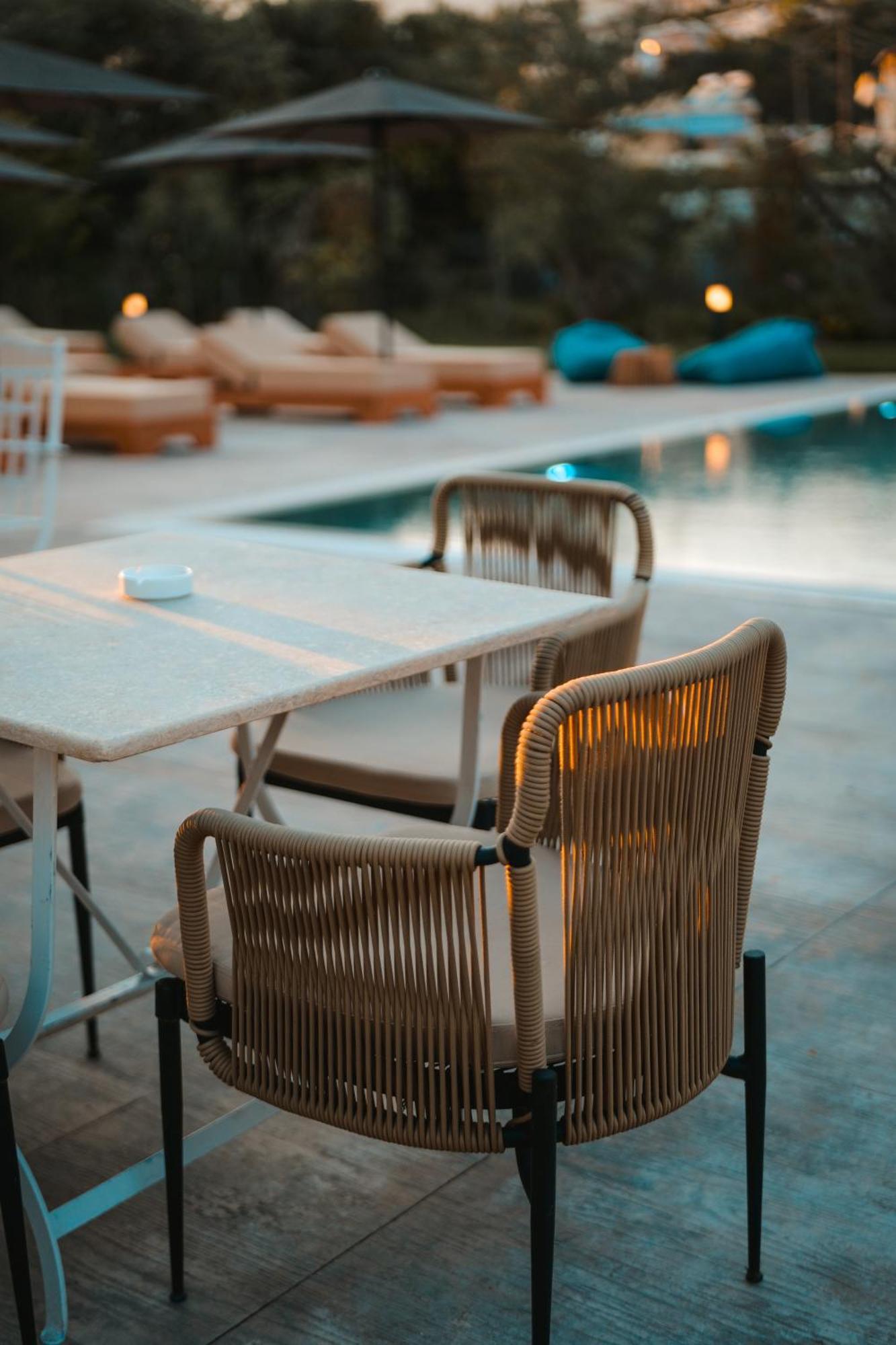 The Blue Wave Hotel ฮีมาเรอ ภายนอก รูปภาพ